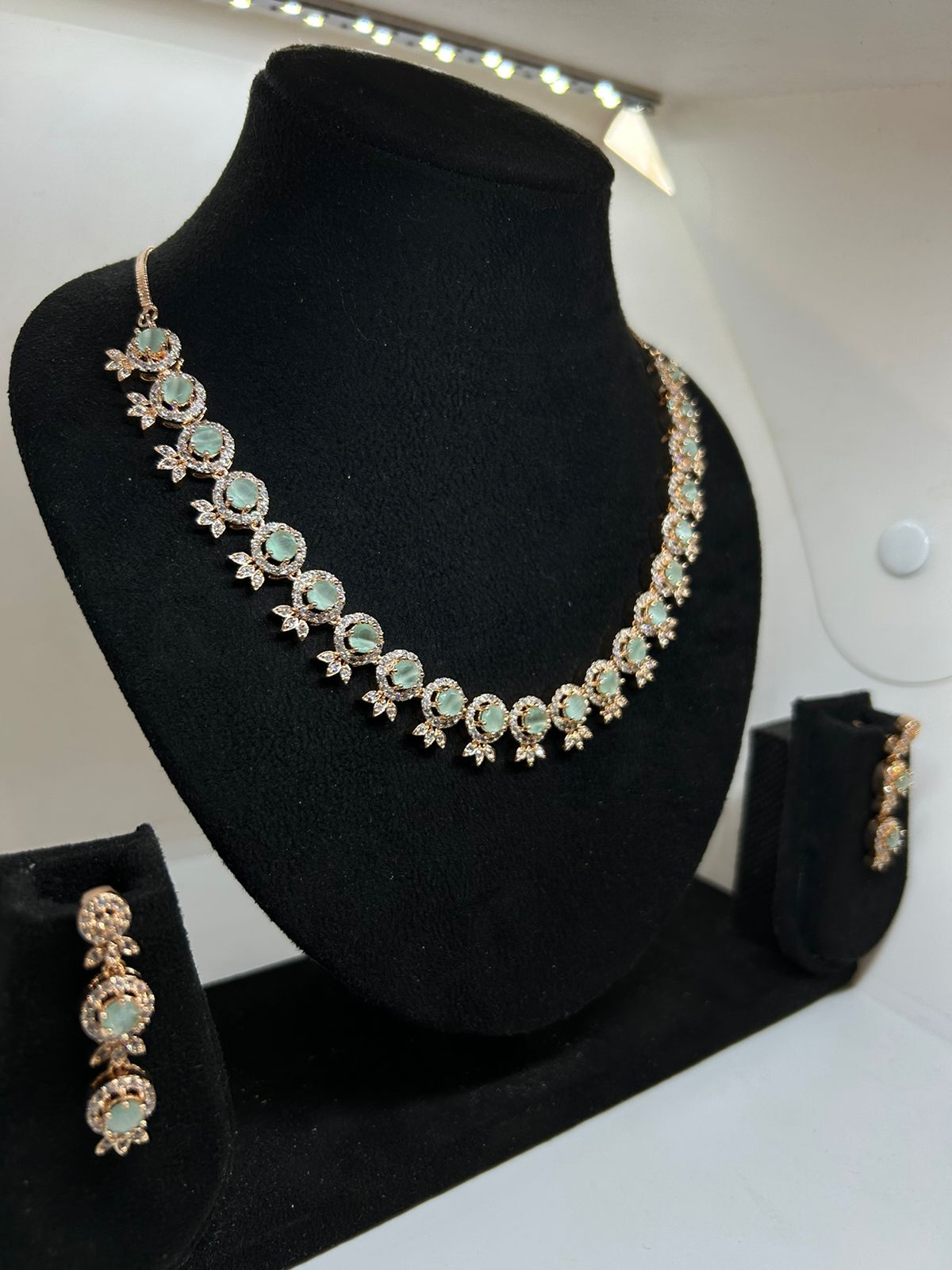 Serene Green Necklace and Earrings Set