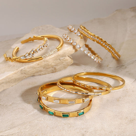 Gifting Jewellery by Personality: What Should You Choose?