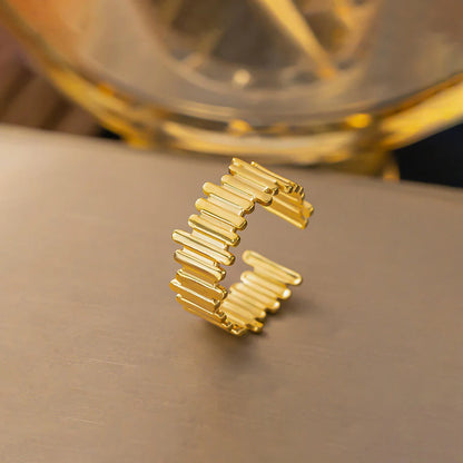 18K Gold-Plated Grooved Texture Ring – Chic Adjustable Band