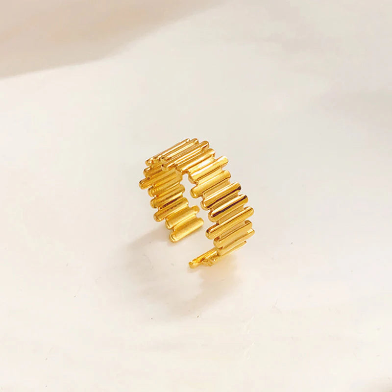 18K Gold-Plated Grooved Texture Ring – Chic Adjustable Band