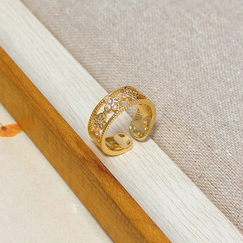 18K Gold Plated Adjustable Clover Ring – Waterproof & Skin Safe