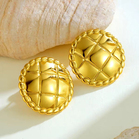 Quilted Round Earrings | 18K Gold Vintage Waterproof
