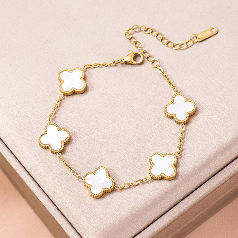 18K Gold Plated White Clover Bracelet – Anti Tarnish & Skin Safe