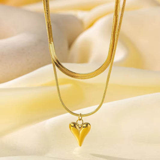 18K gold plated heart pendant necklace – waterproof, anti tarnish, hypoallergenic, and skin safe jewellery by ThePandaStoree.