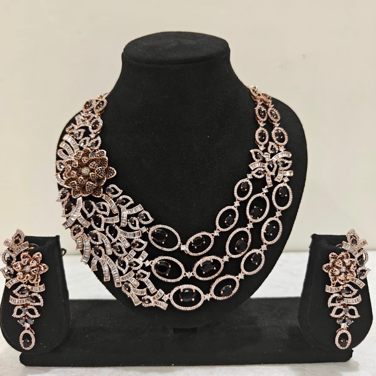 Black Stone Floral American Diamond Necklace Set