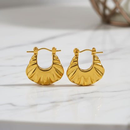 Pleated Fan Hoop Earrings | 18K Gold Waterproof Anti-Tarnish