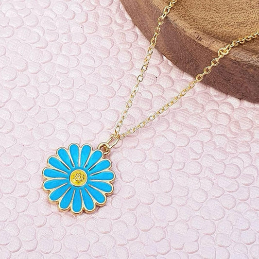 Dainty Daisy Necklace - Mint Blue