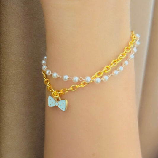 Elegant Golden Chain Bracelet with White Bow Charm