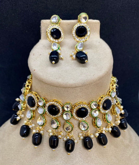 Kundan Studded and Beaded Jewellery Set
