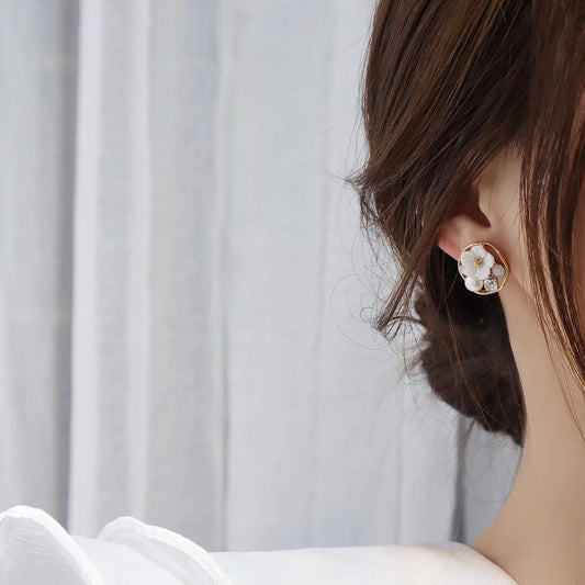 Flower &amp; Faux Pearl Earrings