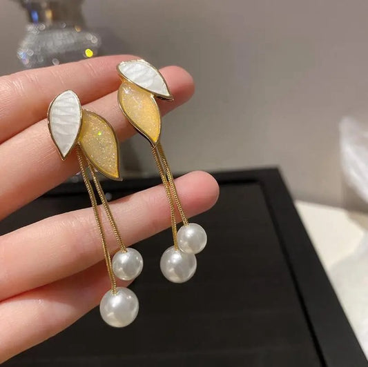 Enchanting Leaf Pearl Drops