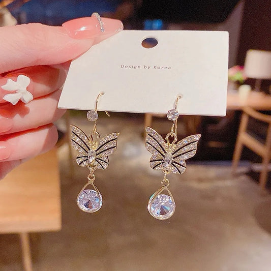 Western Night Queen Butterfly Pearl Earrings