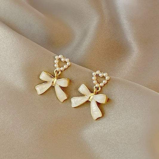 Oil Drop Bow Pearl Heart Stud Earrings