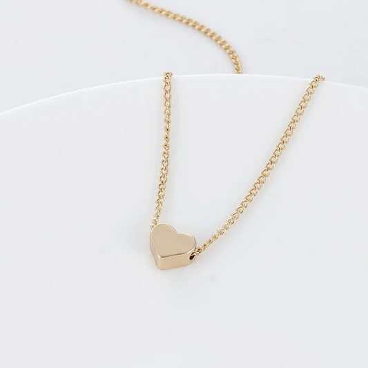 Graceful Heart Dainty Necklace - Golden