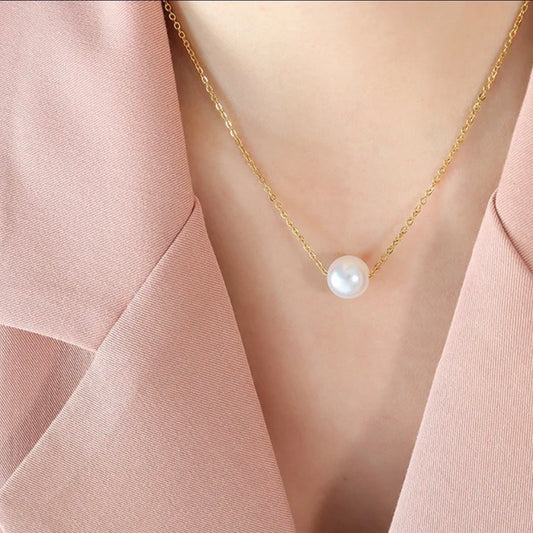 Pearl Pendant Necklace - Golden
